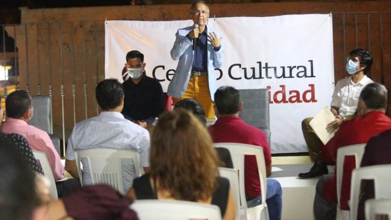 Santamaría Gómez subrayó que algo que ejemplifica la competitividad del sinaloense, es la cantidad de futbolistas que esta entidad presta a la Selección Mexicana.