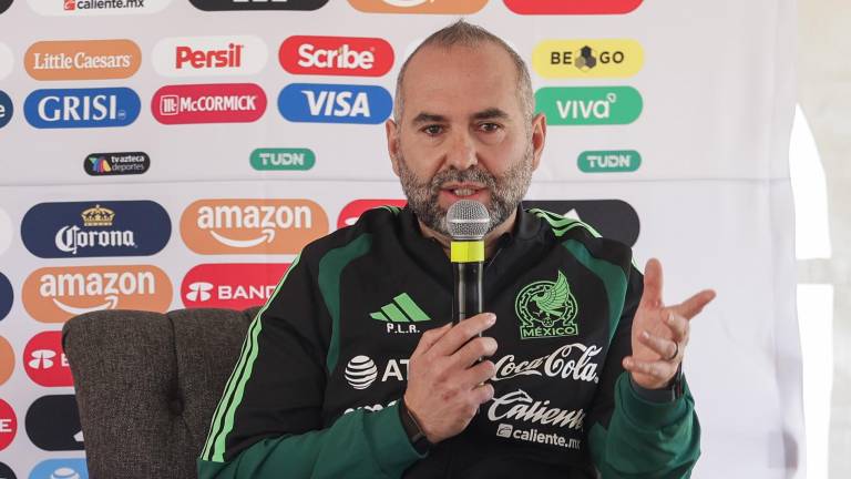 El entrenador del Tricolor, Pedro López, durante la conferencia donde se realizó el anuncio del encuentro ante Brasil.