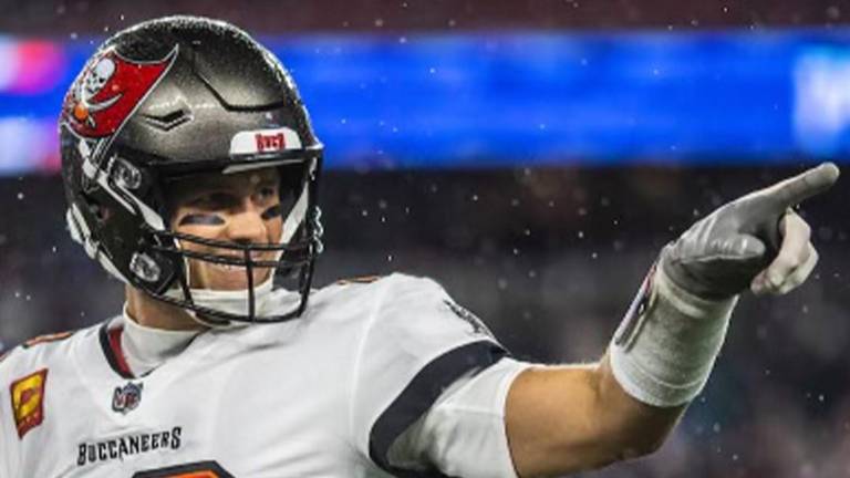 Tom Brady valora que será agente libre en 2023.