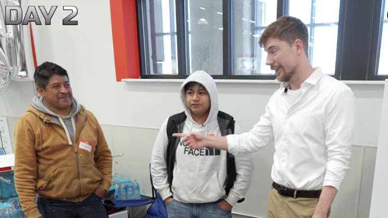 Juan es uno de los concursantes en el evento creador por MrBeast.