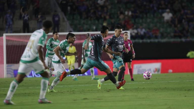 Mazatlán FC logró quedarse con una unidad en casa, al empatar sobre el final del tiempo agregado en el complemento.