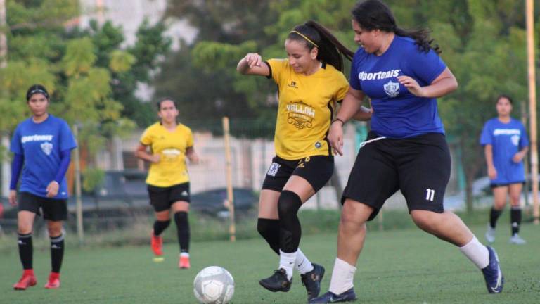 Yellow People pone un pie en la final de la Liga de Futbol Femenil