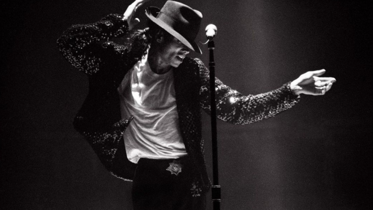 Subastarán icónico saco de Michael Jackson, usado en ‘Billie Jean’