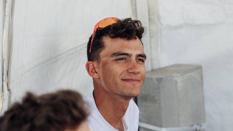 Isaac del Toro llegó en el pelotón principal, en la quinta etapa del UAE Tour 2026.