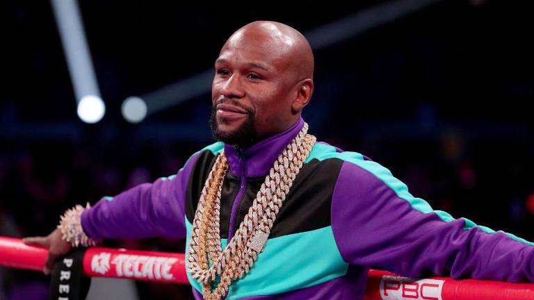 Floyd Mayweather Jr. enfrenta problemas legales.