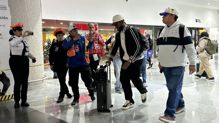 Miguel Ángel Borja ya se encuentra en la Ciudad de México, donde se realizará los exámenes pertinentes antes de firmar con Cruz Azul.