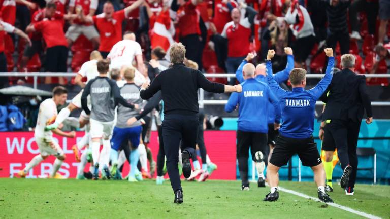 Dinamarca logró el triunfo que los metió a la siguiente ronda de la Eurocopa.