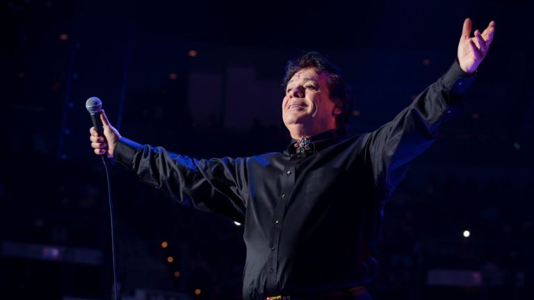 El documental del Divo de Juárez será dirigido por María José Cuevas.