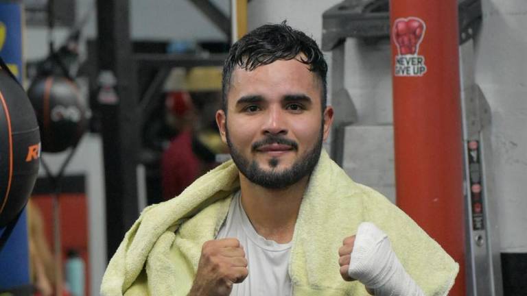 La presencia de Aréchiga en un campamento de alto nivel internacional refleja su vigencia y preparación constante.