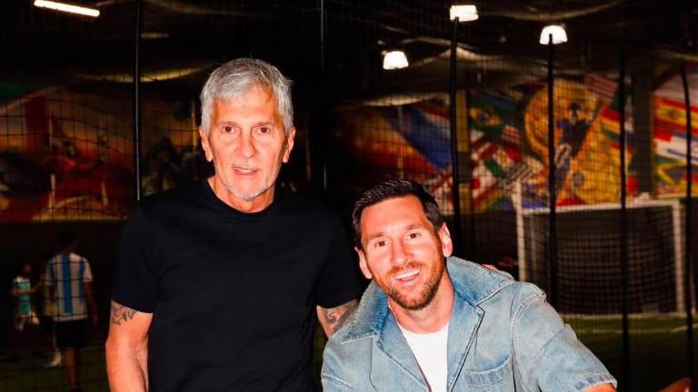 Messi despide a Jorge y admite que no sabe cuánto tiempo seguirá jugando.