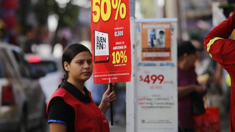 Comerciantes del Centro de Culiacán esperan que el Buen Fin les permita recuperar las ventas.