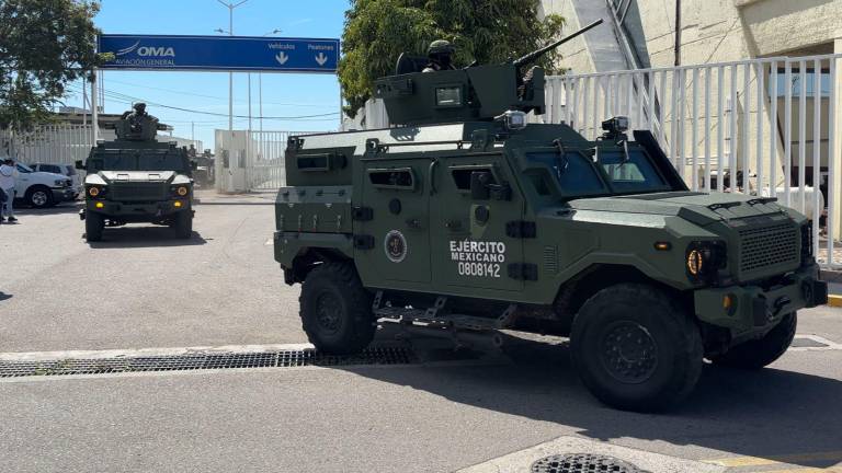 Personal militar llegó a Sinaloa desde distintas entidades para reforzar el operativo de búsqueda en Concordia, al sur de la entidad.