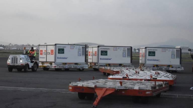 Este sábado arribó al Aeropuerto Internacional de la Ciudad de México un cargamento con un millón de vacunas contra el Covid-19 de los laboratorios Sinovac.