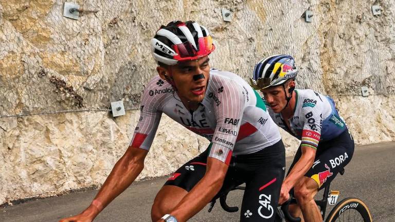 Isaac del Toro eleva al ciclismo mexicano a la élite mundial con un histórico tercer lugar.
