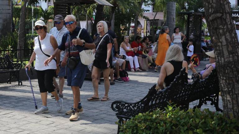 La llegada de cruceros representa una oportunidad de venta y prestación de servicios para distintos sectores de la economía local.