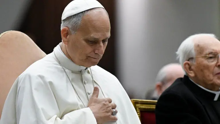 El Papa: “Quiero también reconocer a los sobrevivientes que se han convertido en defensores, apoyando otras víctimas”.