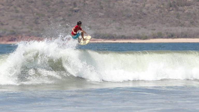 Las playas Los Pinos y El Camarón son las sedes del evento.