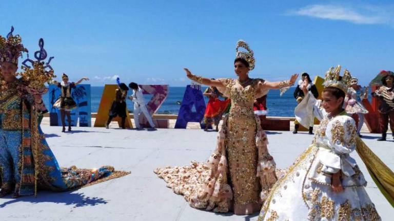 FULL: El Carnaval de Mazatlán 2021 no se cancela, asegura El Químico.