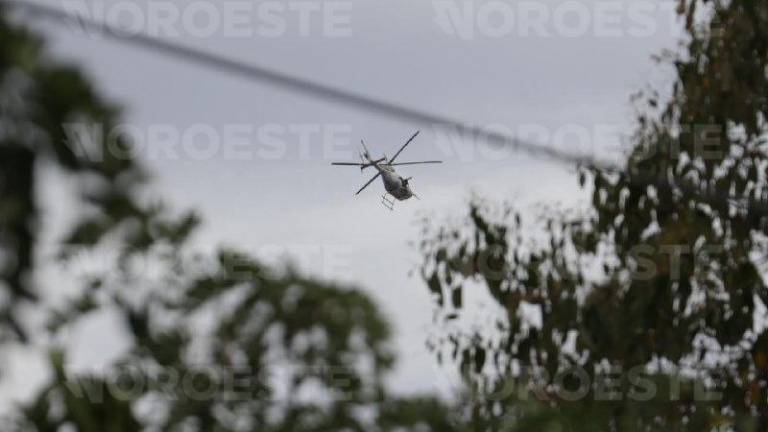 Elementos de la Fuerza Aérea Mexicana realizaron sobrevuelos al sur de Culiacán.