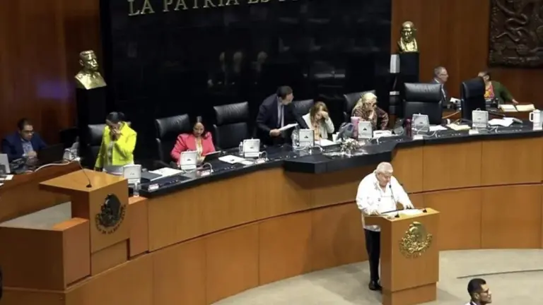 La mayoría de Morena en la Comisión Permanente rechazó un punto de acuerdo del PAN para solicitar a la FGR investigar al Gobernador Rubén Rocha Moya.