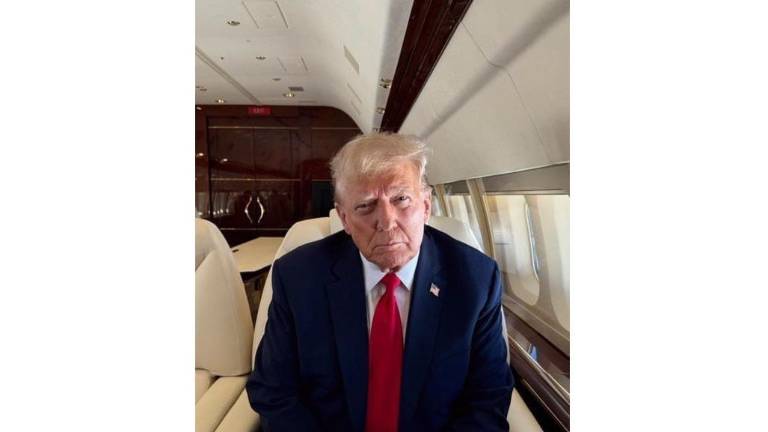 Trump afirmó que su gobierno ha reducido 97 por ciento el tráfico de drogas que ingresan a su país por mar.