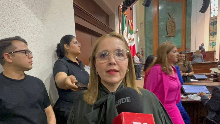 La Diputada local por Movimiento Ciudadano, Elizabeth Montoya Ojeda, respalda la iniciativa para prohibir en menores de edad procedimientos de transición de género.
