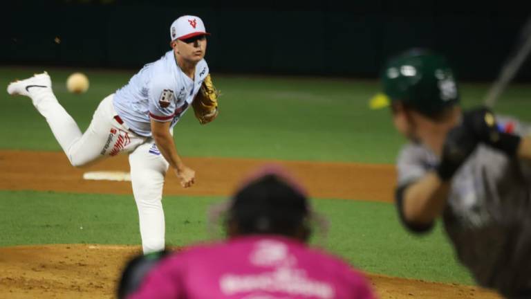 Jonatan Bernal tiró cinco innings muy efectivos, pero salió sin decisión en la derrota de Venados ante Cañeros.
