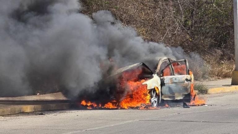 Uno de los reportes fue sobre la avenida Francisco Madero a la altura del fraccionamiento Urbi Villas del Real.