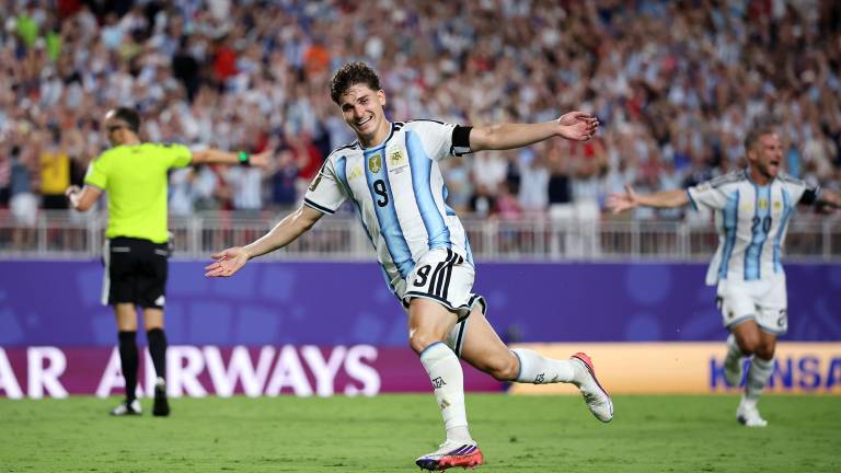 Julián Álvarez afirmó que la Albiceleste está enfocada en su trabajo y buscará ganar los dos partidos que le restan para defender el título.