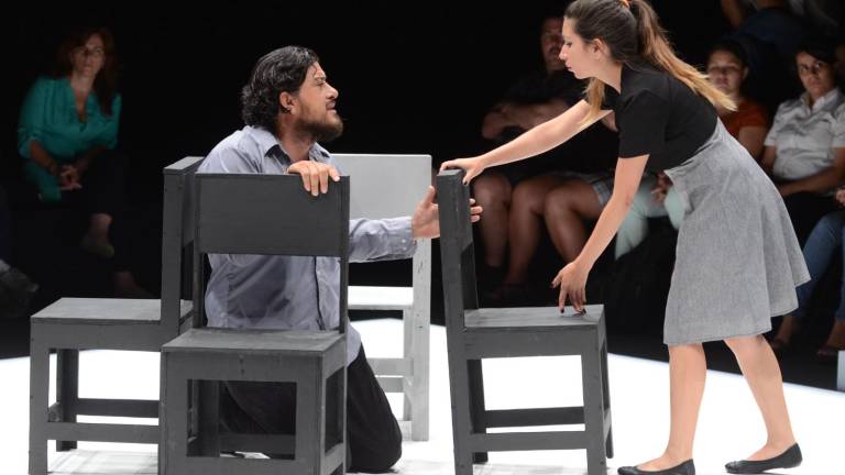 El objetivo de la carrera es formar artistas competitivos en la escena nacional.