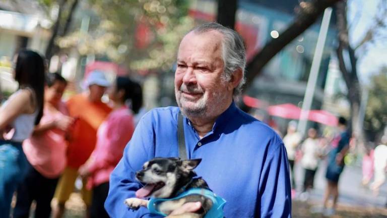 Mauricio Fernández, Alcalde con licencia de San Pedro Garza García, falleció este martes a los 75 años.