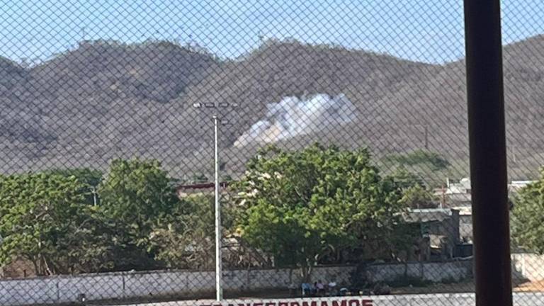 Las acciones para destruir los explosivos inició alrededor de las 13:00 horas en las faldas del cerro del Águila.