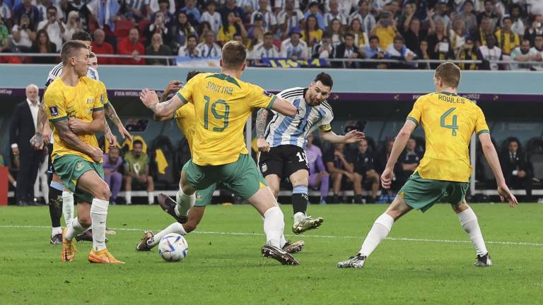 Argentina con lo suficiente vence a Australia y avanza a cuartos