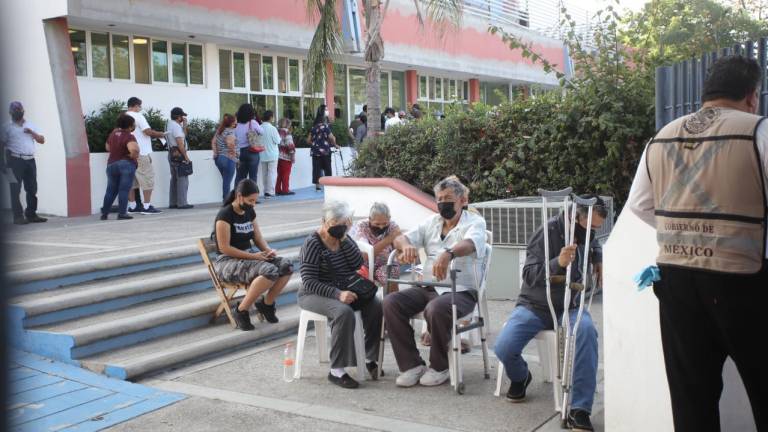 Contagios de Covid están en el punto más alto en Sinaloa: Salud estatal