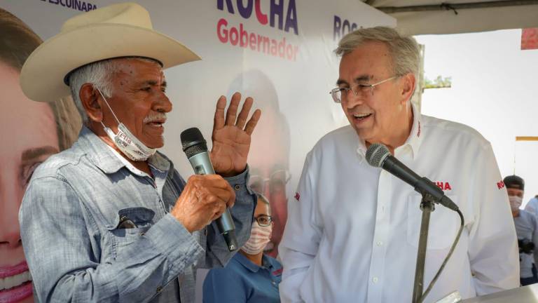 El candidato a la gubernatura por la alianza Morena-PAS, Rubén Rocha Moya, se reunió con los integrantes del Comité Baluarte-Presidio.