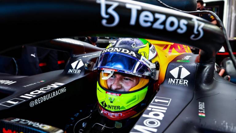 El mexicano Sergio Pérez quedó en primer lugar en el primer ensayo de Mónaco.