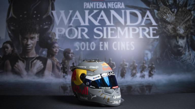 Este es el casco que el mexicano Sergio “Checo” Pérez usará en el Gran Premio de Brasil, en honor a la película Black Panther.
