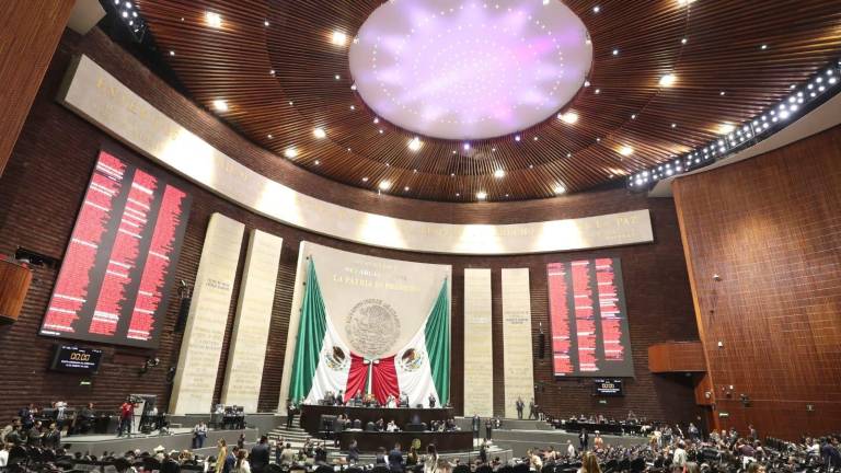 Legisladoras y legisladores de Morena impulsan reforma constitucional en materia de la reforma judicial.
