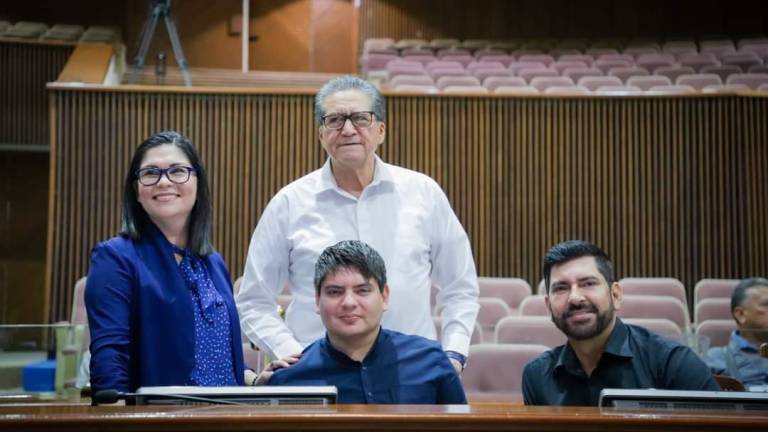 Feliciano Castro Meléndrez sería el único impedido de las 23 diputadas y diputados de Morena en el Congreso del Estado para pronunciarse a favor de algún aspirante.