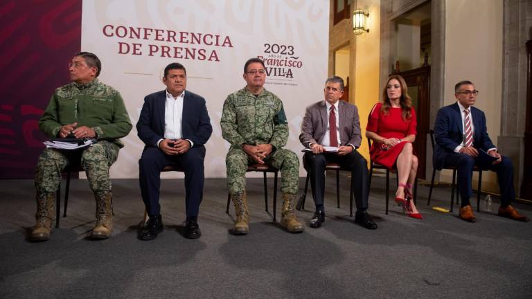 Javier May, segundo de izquierda a derecha, estuvo este lunes en la conferencia mañanera del Presidente de México.
