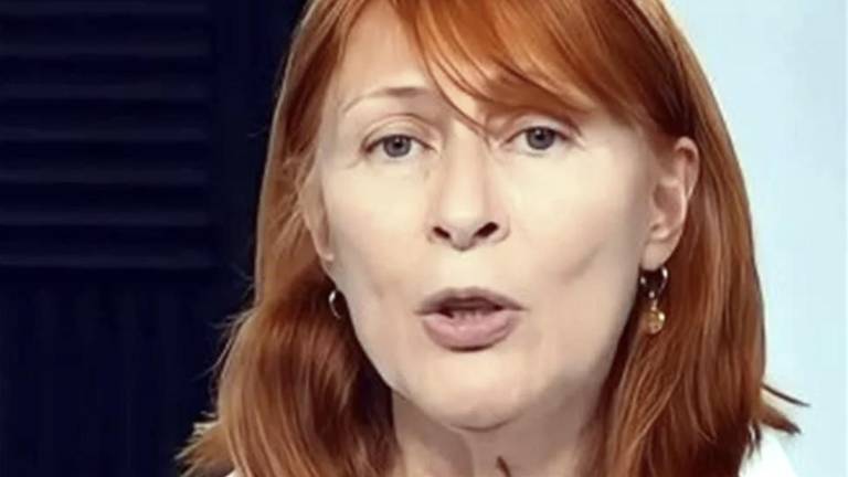 Tatiana Clouthier difundió un video en el que enumeró su trayectoria en los ámbitos municipal, estatal, legislativo y como secretaria de Estado.