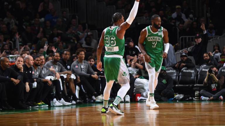 Los Celtics superaron a los Nets, en emocionante encuentro