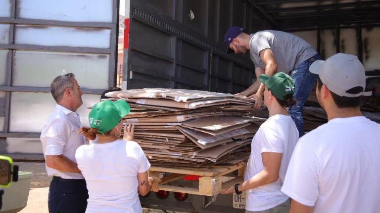 Cerca de 450 personas acudieron al Vivero del Jardín Botánico a llevar sus residuos.
