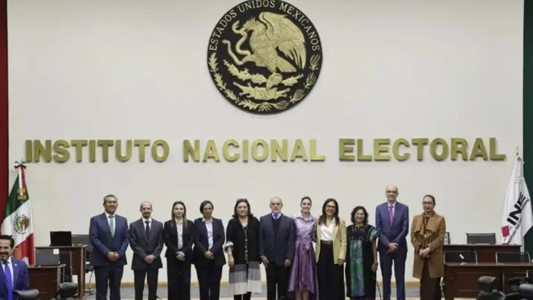 El TEPJF determinó que la restricción vigente en la convocatoria es discriminatoria e injustificada.