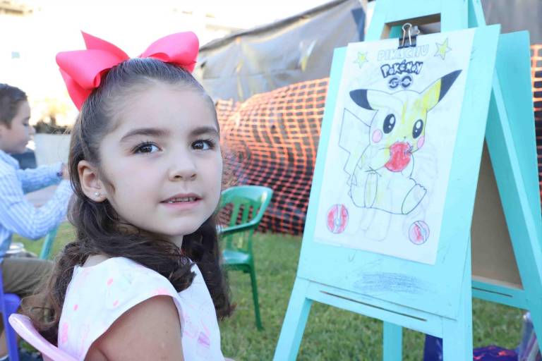 Rodolfo Cruz es superconsentido en su cumpleaños