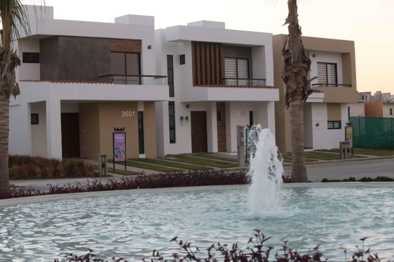 Presentan modelos de Residencial Cibeles, en Mazatlán