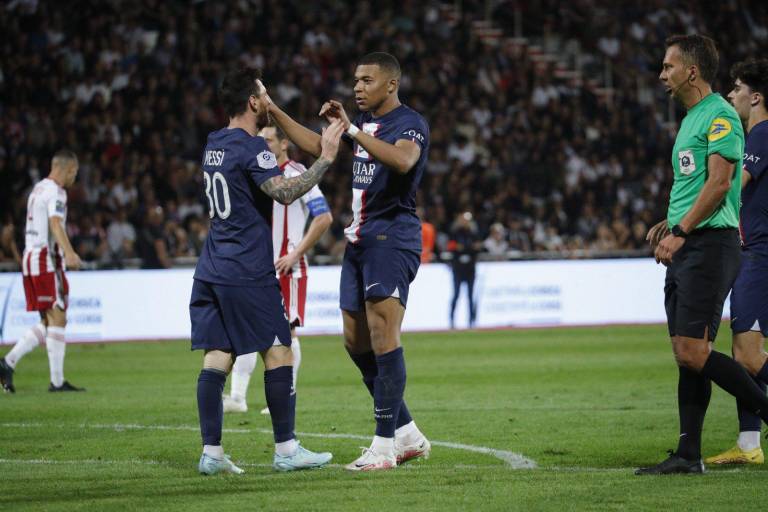 La dupla Messi-Mbappé lleva al PSG al triunfo en Ajaccio