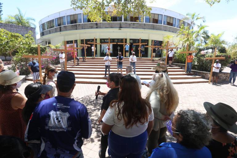 Recuerdan el viacrucis de Cristo en San Judas