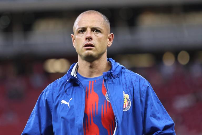 ‘Chicharito’ regresó a los entrenamientos y apunta a jugar contra Pumas