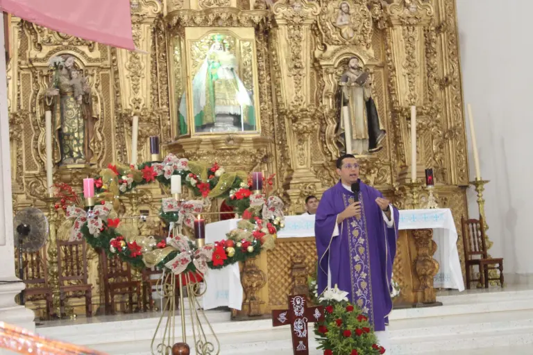 Sacerdote llama a vivir los valores del Adviento en el Santuario de Nuestra Señora del Rosario